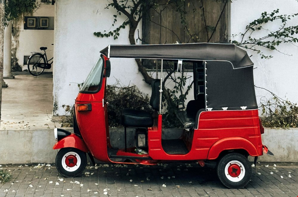 tuktukreissrilanka.nl